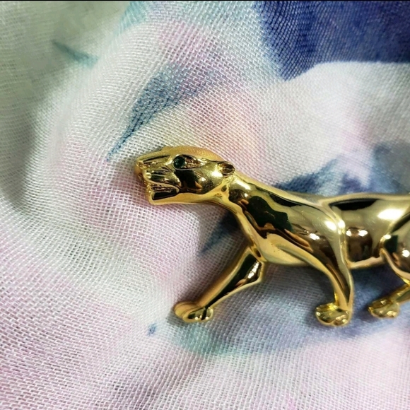 Vintage Nina Ricci Gold Tone Pin Of Cougar With Crystal Eye - Picture 2 of 4